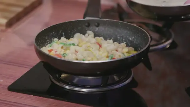 Dadi welcomes Rachana Jha - Roj Hoyi Bhoj 3