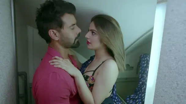 Mumbai Mujhe Raas Aane Wali Thi