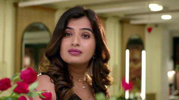 Roja Lies to Samanthi