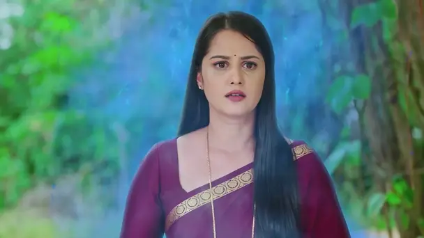 A Rift Develops between Hitha and Durga