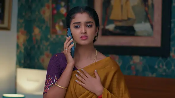 Akash Calls Bhoomi to Trick Sharada