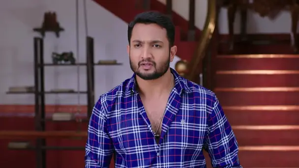 Parvathi Learns about Manu's Kidnapping
