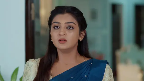 Durga Expresses Her Hatred for Chiranjeevi