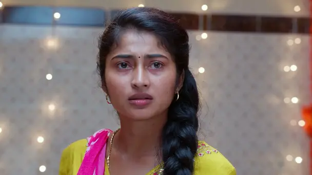Pavithra Condemns Adithya