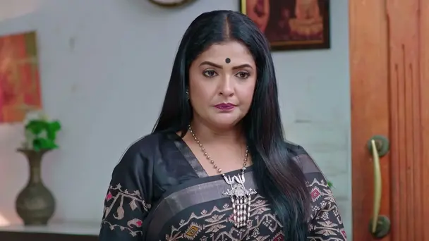 Nayanatara is Angered by Bhuvaneshwari's Actions
