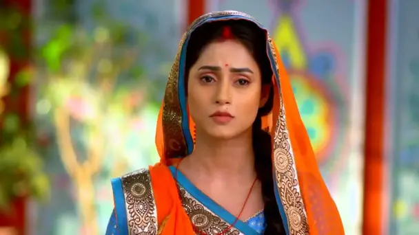 Maheshwari Tries to Bribe Aarti