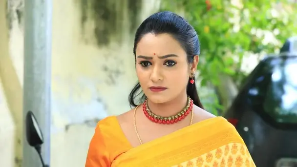 Kokila Spikes Rasathi's Food