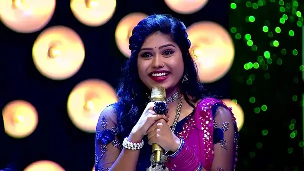 Mitu's Excellent Folk Performance