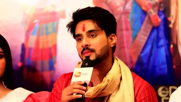 The Cast of Gattimela Interacts with Their Fans