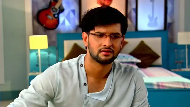 Nikhil Comes to Drop Shyama Home