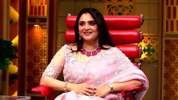 Sandalwood Queen as the Season's First Guest