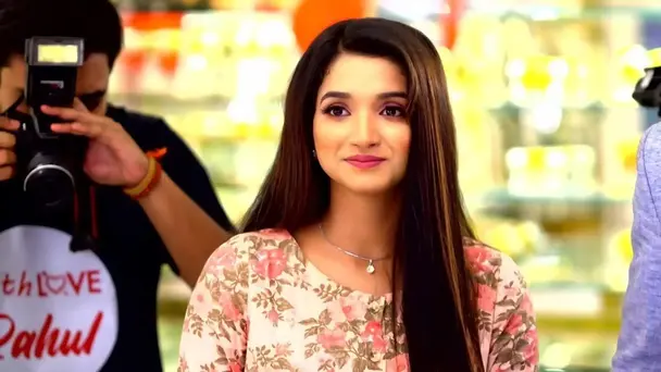 Rahul and Mili Go to the Jewellery Store