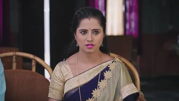 Girija Demands Money from Shiva Prasad