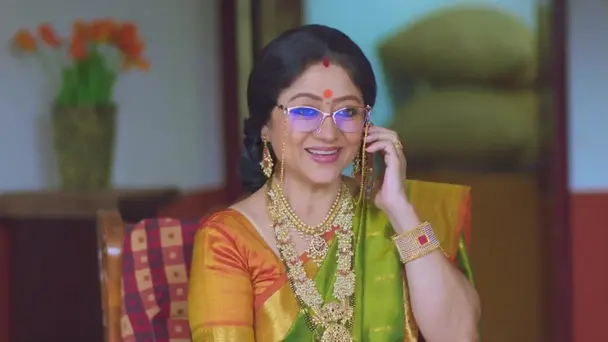 Aditya Convinces Akhila to Visit the Village