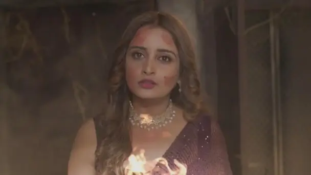 Tulsi Crosses the Fire for Mohan and Gungun