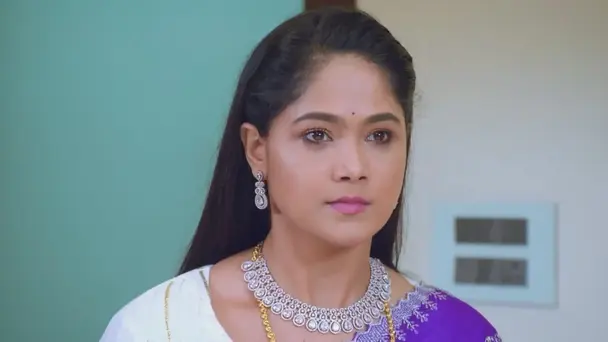 Mohan Finds Damini's Spare Phone