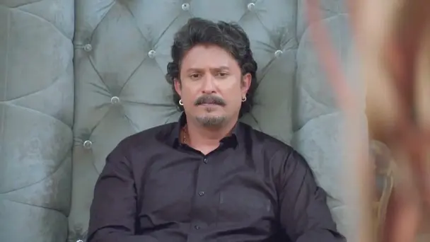 Chandrasekhar Gives Money to AJ