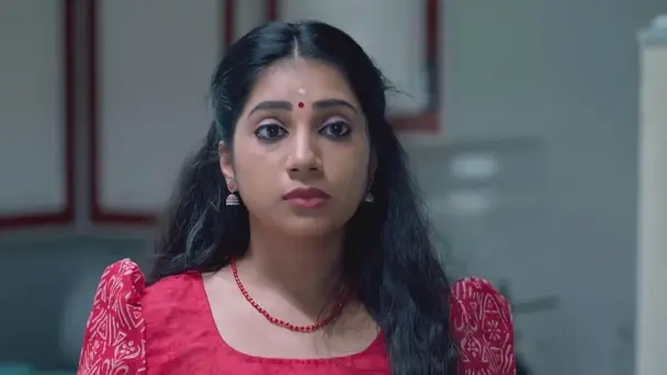 Ganga Pacifies Malavika