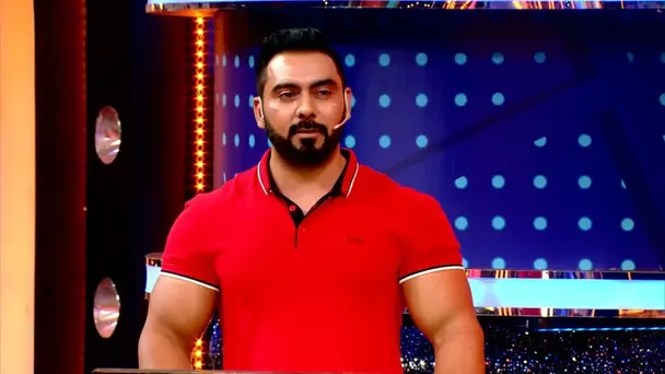 An Entertaining Face Off