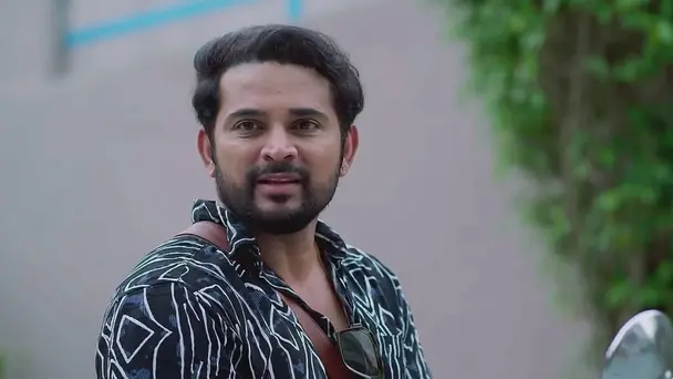 Nakul Reaches Maheshwar’s House