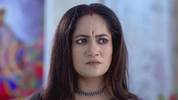 Jogomaya Watches Rudrani's Every Move