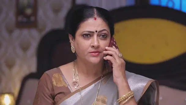 Aishwarya Eavesdrops on Nandini