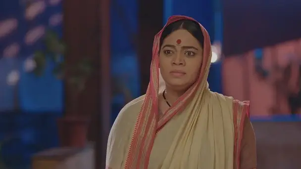 Meera Slaps Karuna