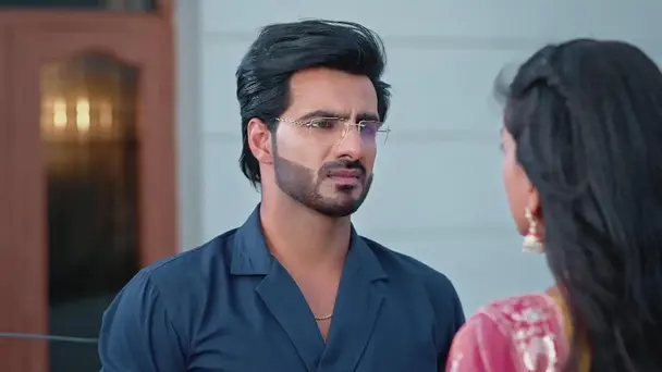 Shivika Slaps Aryan