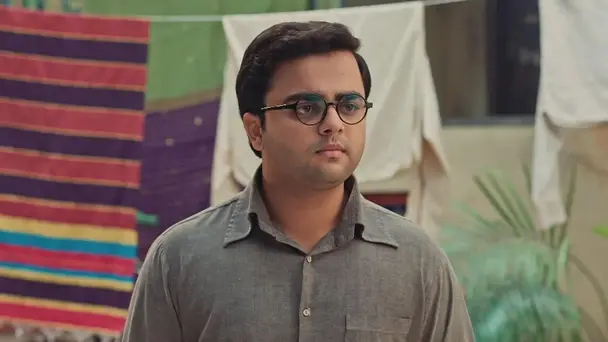 Sayajirao Maharaj's Minister Comes to Take Bhim