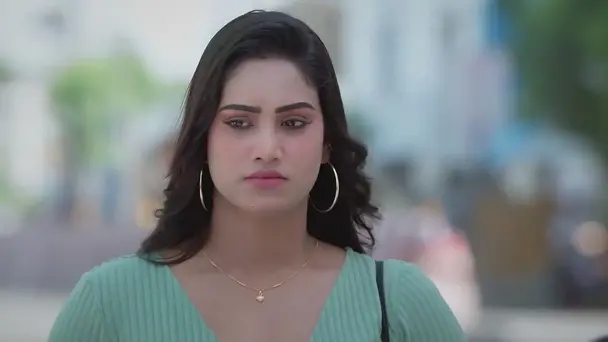 The Lawyer Stops Sneha