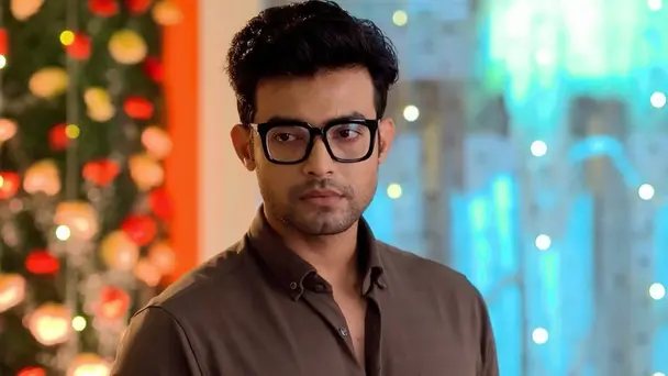 A Few Women Try to Deceive Shyamoli