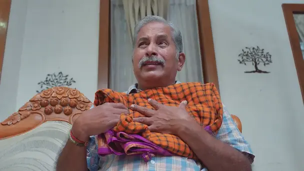 A Sari Leaves Subramani Emotional - Ninaithen Vandhai