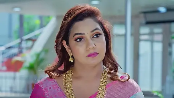 Tilottama Accuses Lalitha Devi of Theft