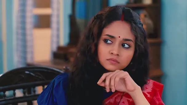 Ayan Sets Moyna up in the Exam Hall