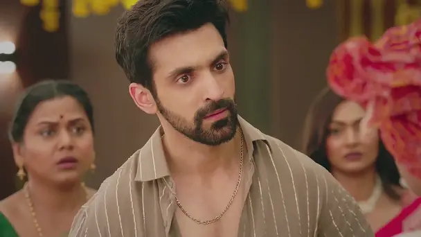 Virat Gets Worried when Amruta Is Not Found