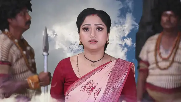 A Thief Sneaks into Durga's House