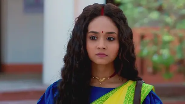 Ayan Faces Questioning from the Seniors