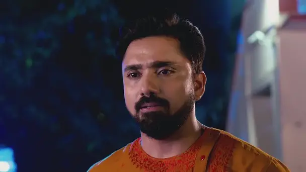 Puti Takes Seven Wedding Rounds with Abhishek - Neem Phooler Madhu