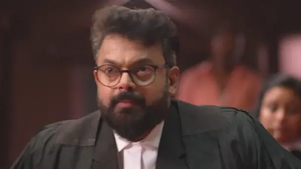 Shalini Presents Karthika in Court