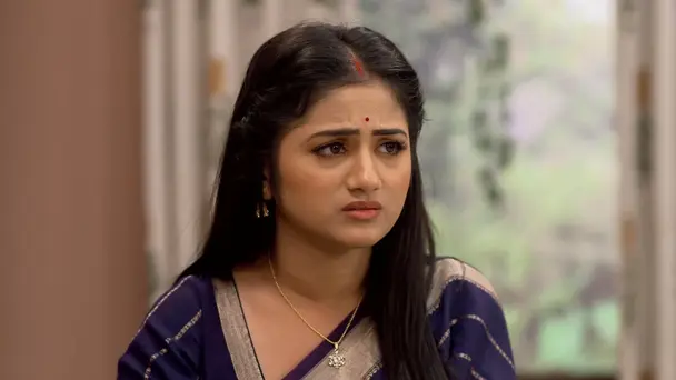 Kavya Takes Diti Out