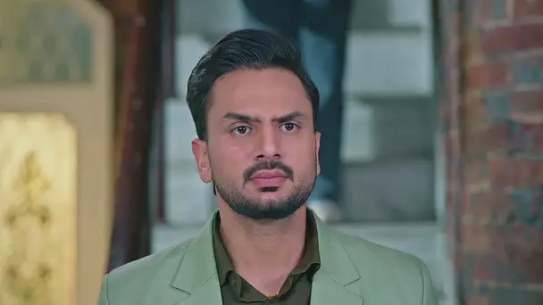 The Khannas Ask Angad a Question