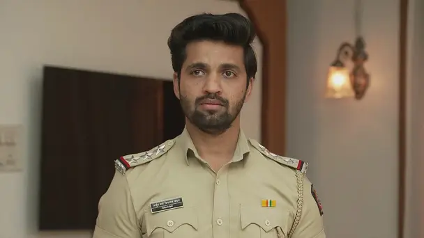 Arjun Calms Down Vinayak's Anger - Appi Amchi Collector