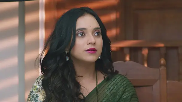 The Thakurs Celebrate Holi Together