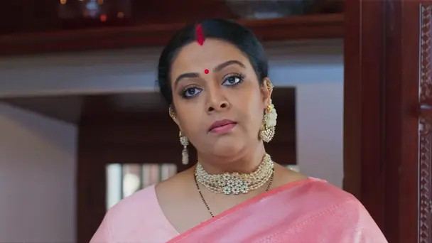 Bhargavi Pretends to Be Nice to Sriram