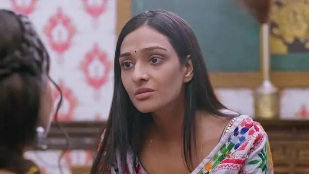 Shalu Comes to Meet Lakshmi