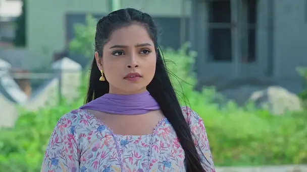 Aditya Keeps Mukesh from Leaving - Kashni