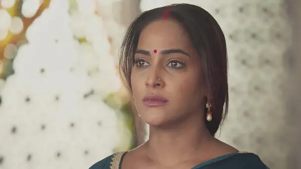 Tammana Holds Shikhar at Gunpoint