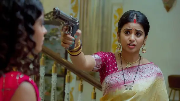 Mithra’s Family Performs the ‘Homam’