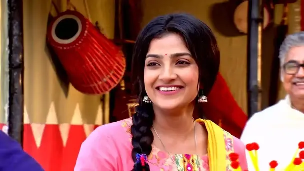 Pilu Impresses Everyone with Her Song