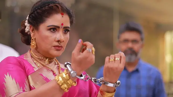 Valli Steps into Politics